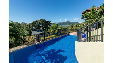 Ambience Of Airlie - Airlie Beach - Accommodation in Brisbane 3