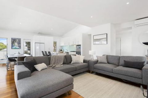 YOU ME & THE SEA BLAIRGOWRIE - Accommodation in Brisbane 1