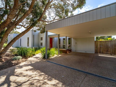 YOU ME & THE SEA BLAIRGOWRIE - Accommodation in Brisbane 5