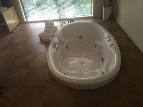 Romantic Cottage For 2Sunken Spa BathOtway Range - Accommodation in Brisbane 1