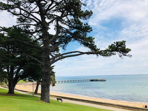 FAMILY ISLAND GETAWAY BEACHFRONT APARTMENT - Accommodation in Brisbane 3