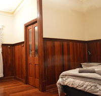 Gargoyle Lodge - Accommodation in Brisbane
