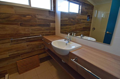 CDC 625 Beach House - Accommodation in Brisbane 6