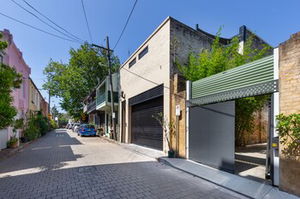 Ultimo 1 bed. furnished house w parking