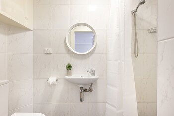 Ultimo 1 Bed. Furnished House W Parking - Accommodation in Brisbane 5