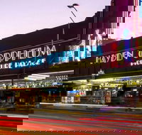 Modern Two Bedroom Apartment with Views HARIS - Accommodation in Brisbane