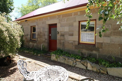 Christopher Halls Colonial Accommodation - Accommodation in Brisbane 5