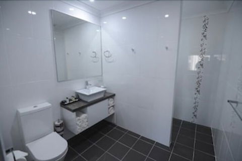 Aastro Dish Motor Inn - Accommodation in Brisbane 3