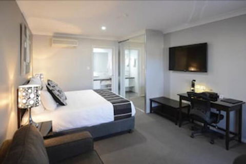 Aastro Dish Motor Inn - Accommodation in Brisbane 7