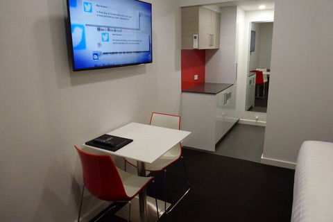 Golden Chain Tower Motor Inn - Accommodation in Brisbane 4