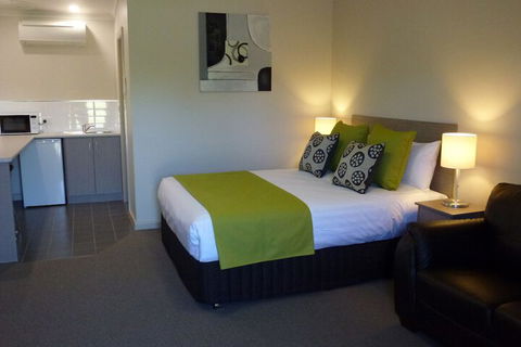 Golden Chain Tower Motor Inn - Accommodation in Brisbane 1