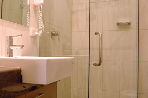 Golden Chain Tower Motor Inn - Accommodation in Brisbane 6