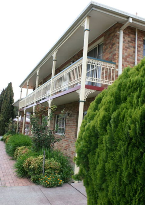 Grand Manor Motor Inn - Queanbeyan - Accommodation in Brisbane 1