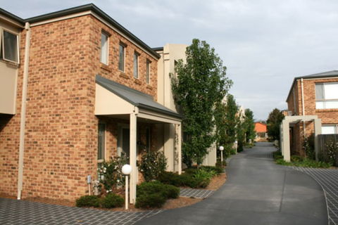Grand Manor Motor Inn - Queanbeyan - Accommodation in Brisbane 2