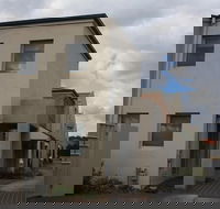 Grand Manor Motor Inn - Queanbeyan - Accommodation in Brisbane