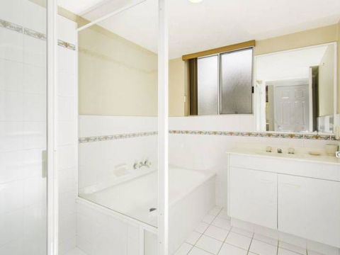 Ozone Shores - Accommodation in Brisbane 6