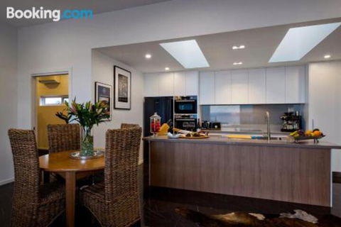 Tinderbox Retreat - Accommodation in Brisbane 5