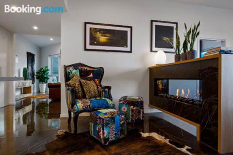 Tinderbox Retreat - Accommodation in Brisbane 1