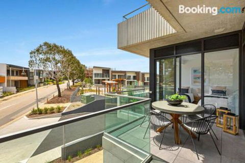 Luxe 101 At Martha Cove Waterfront Luxury On The Marina Walk To Beach - Accommodation in Brisbane 2