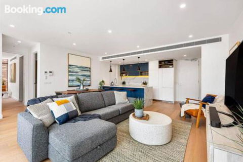 Luxe 101 At Martha Cove Waterfront Luxury On The Marina Walk To Beach - Accommodation in Brisbane 0