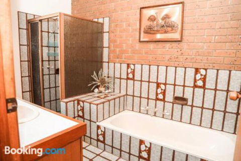 Banksia Beach House - Accommodation in Brisbane 4