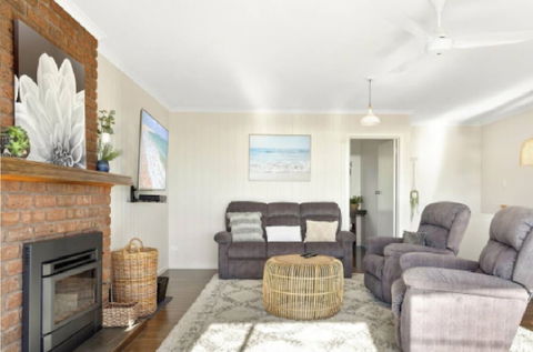 Seaside Serenity 1 - Accommodation in Brisbane 6