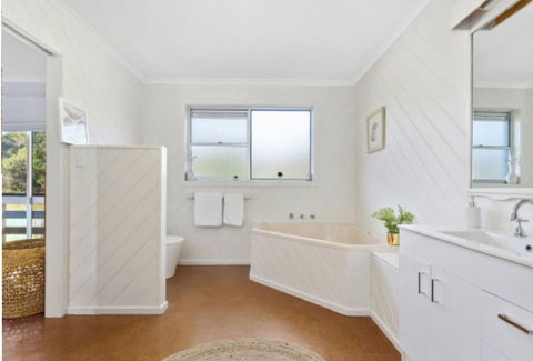 Seaside Serenity 1 - Accommodation in Brisbane 5