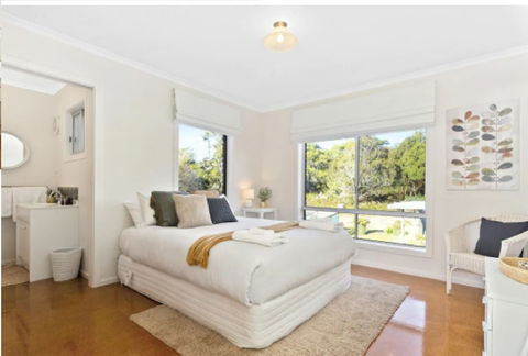 Seaside Serenity 1 - Accommodation in Brisbane 4