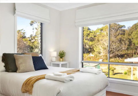 Seaside Serenity 1 - Accommodation in Brisbane 2