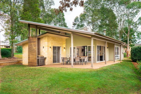 RUST - Accommodation in Brisbane 3