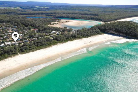 Aegean On The Beach - Accommodation in Brisbane 0
