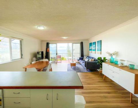 Sanctuary Shores 2 Bedroom Apartment - Accommodation in Brisbane 4