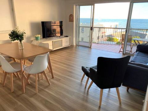 Sanctuary Shores 2 Bedroom Apartment - Accommodation in Brisbane 0