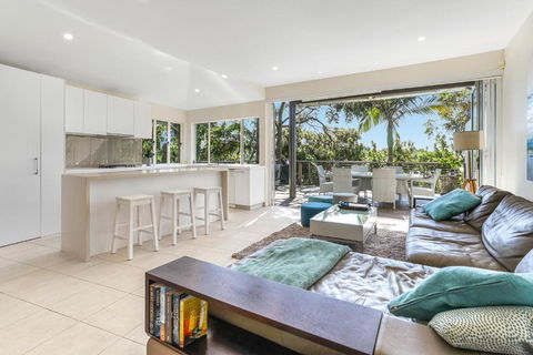 The Peachy Life Sunshine Beach - Accommodation in Brisbane 3