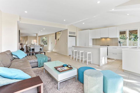 The Peachy Life Sunshine Beach - Accommodation in Brisbane 1