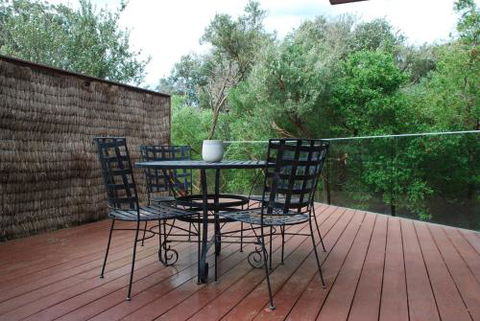 SURF Side SECRET INVERLOCH - Accommodation in Brisbane 3