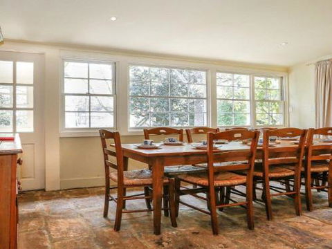 LAVENDER COTTAGE Alpine Southern Highlands 4pm Check Out Sundays - Accommodation in Brisbane 4