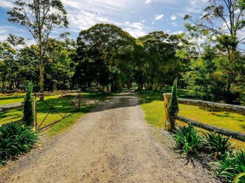 THE ANGAS CARRIAGE Alpine Southern Highlands 4pm Check Out On Sundays - Accommodation in Brisbane 6