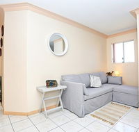 Enjoy Sunsets  Waterviews From Your Private Balcony - Accommodation in Brisbane