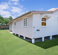 Close to Water Restaurants  Clubs Toorbul St. Bongaree - Accommodation in Brisbane