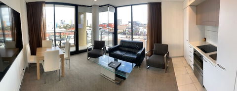 RNR North Terrace - Accommodation in Brisbane 6