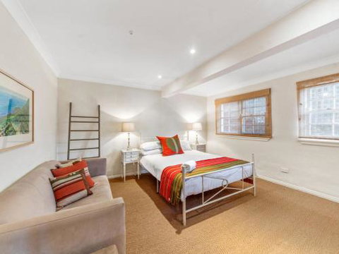 Elandra Absolute Beach Front Luxury - Accommodation in Brisbane 1