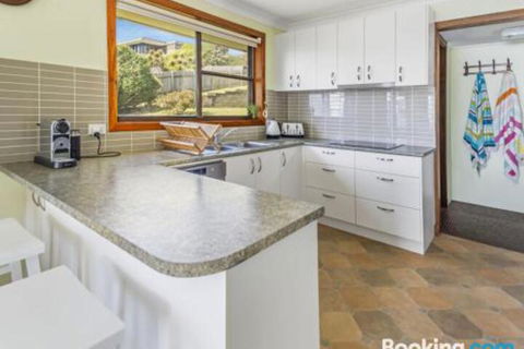 QUARTERDECK Gerringong 4pm Check Out Sundays - Accommodation in Brisbane 4