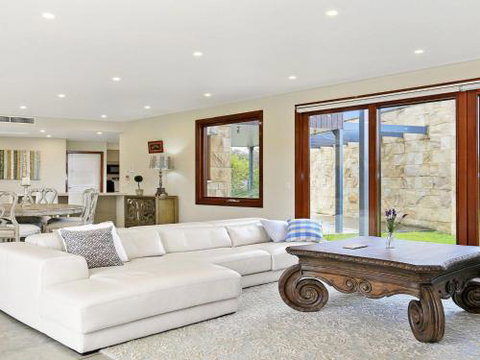 ALPINE LODGE Alpine Southern Highlands 4pm Check Out Sundays - Accommodation in Brisbane 5