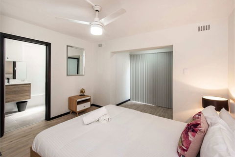 Convenient 1BR Apartment Close To Foreshore & Cbd - Accommodation in Brisbane 0