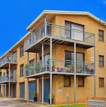 Ashley Court Unit 7 - Accommodation in Brisbane 4