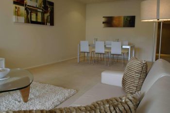 Executive Elwood Apartment - Accommodation in Brisbane 5