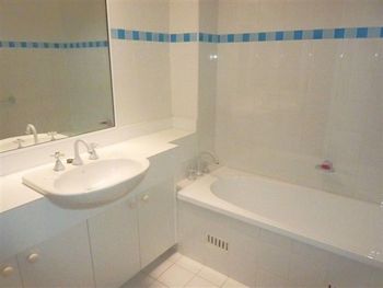 FATHOMS 19 - Accommodation in Brisbane 5