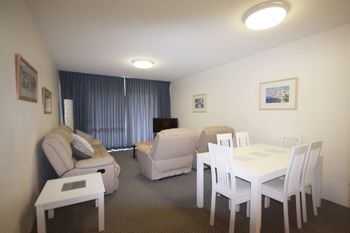 Radburn Unit 2 17 Ondine Close - Accommodation in Brisbane 0