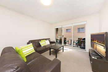 Dolphin Court Unit 1 - Accommodation in Brisbane 6
